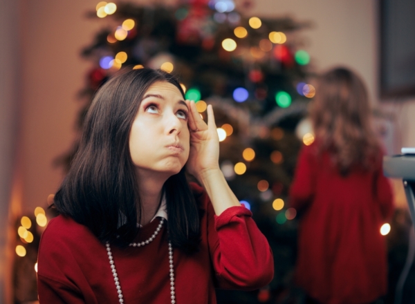 Navigating the Festive Frenzy: A Guide for Parents to tame Christmas Consumption