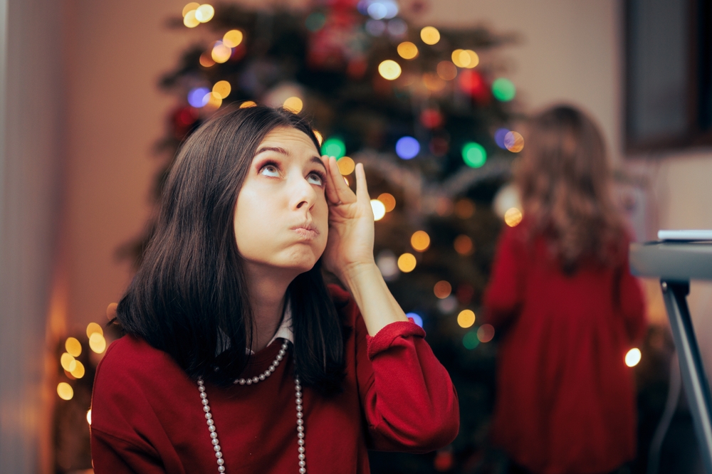 Navigating the Festive Frenzy: A Guide for Parents to tame Christmas Consumption