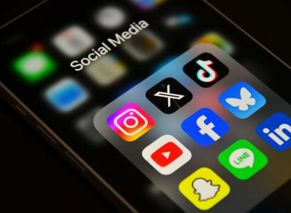 5 Viral Trends που Σχετίζονται με τα Χρήματα στα Social Media